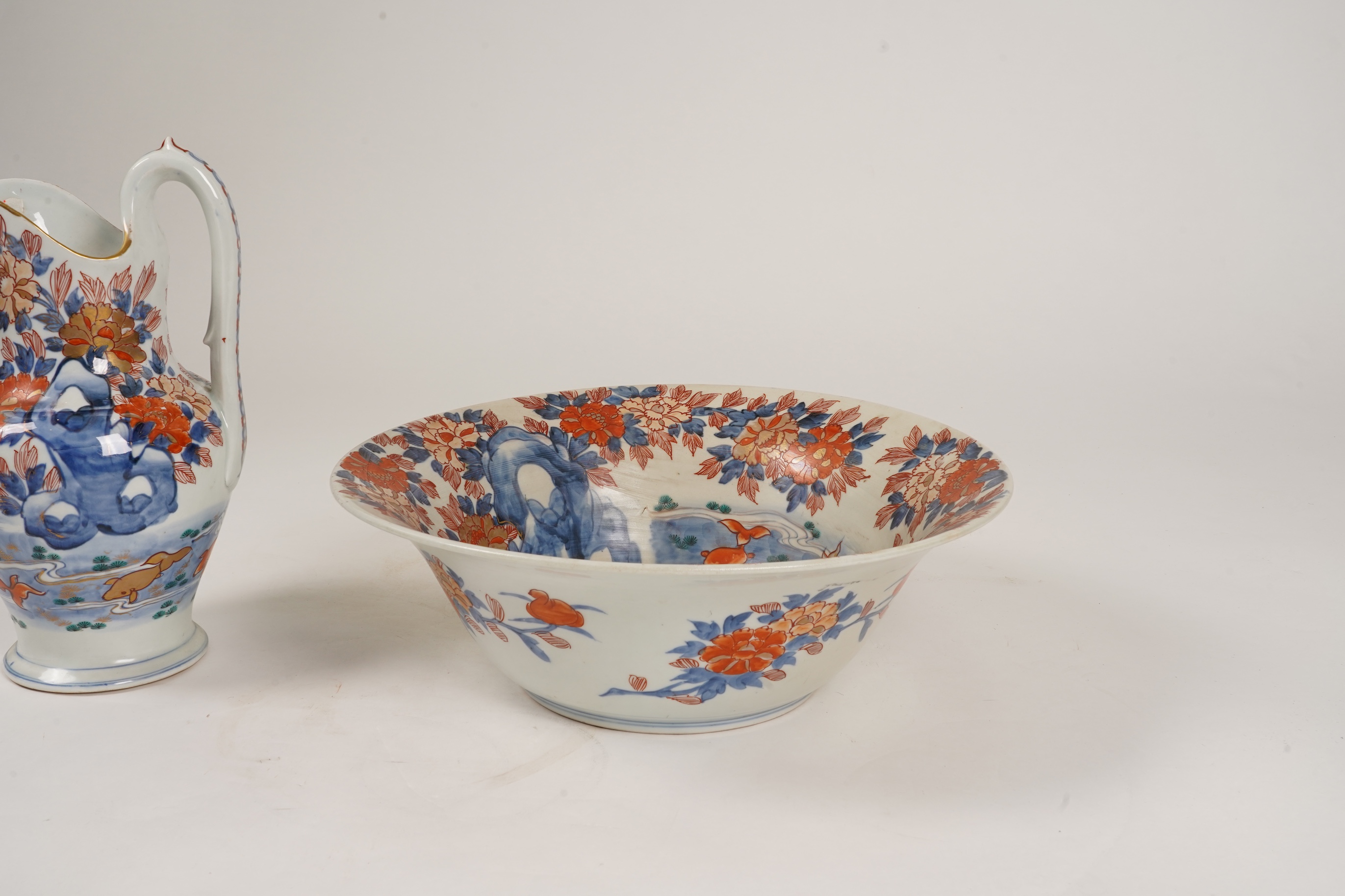 A Japanese Imari ewer and basin, late 19th century